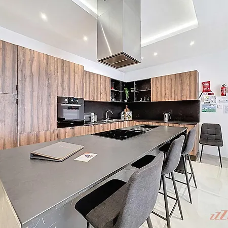 Feriehus Malta Rooftop With Private Plunge Pool & Bbq *