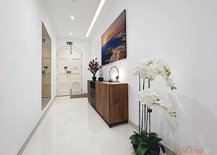 Malta Rooftop With Private Plunge Pool & Bbq Hal Ghaxiak