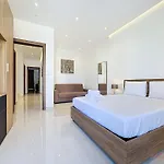 Casa de Férias Rooftop With Private Plunge Pool & Bbq In South Of Malta