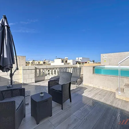Rooftop With Private Plunge Pool & Bbq In South Of Malta Dom wakacyjny