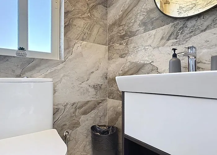 Malta Rooftop With Private Plunge Pool & Bbq *